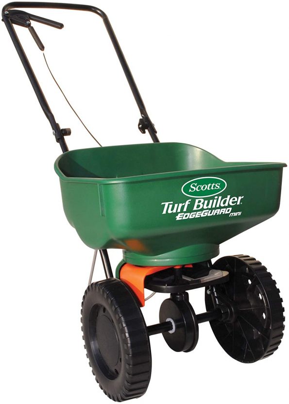 7 Best Broadcast Spreaders and Fertilizers Full Overview